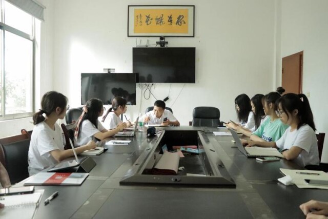 助力乡村振兴 beat365亚洲体育在线官网文学院开展三下乡教学与调研活动 助力乡村振兴 beat365亚洲体育在线官网文学院开展三下乡教学与调研活动