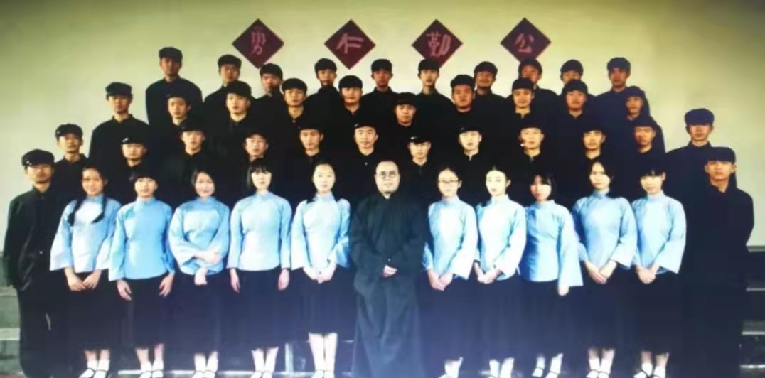 教师随笔｜从beat365亚洲体育在线官网附属中学117周年校庆引发的三个思考