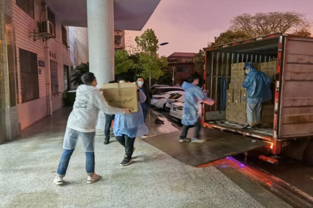 校地联动同发力 共筑beat365亚洲体育在线官网抗疫铜墙铁壁 校地联动同发力 共筑beat365亚洲体育在线官网抗疫铜墙铁壁